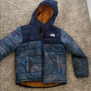 Reversible boys north face puffer coat